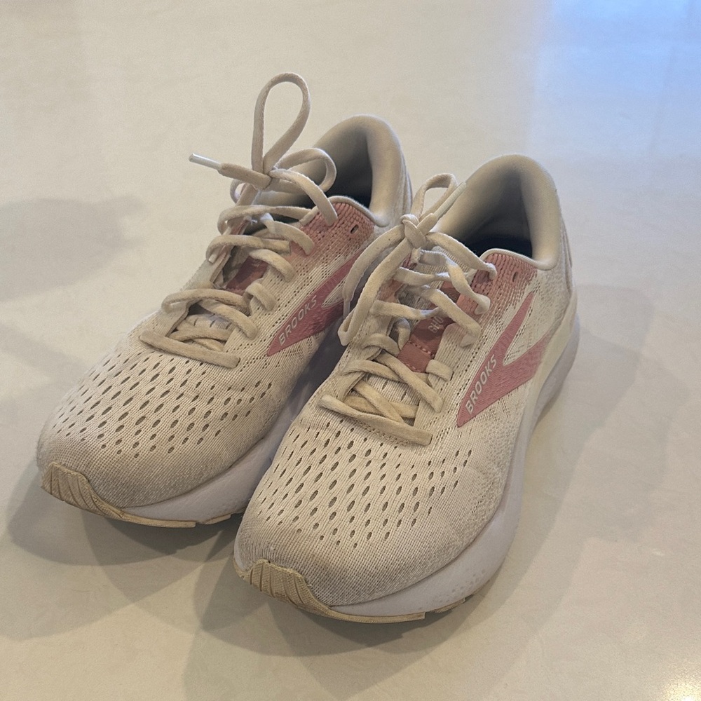 Brooks Ghost 16 Athletic Shoes - Pink and Cream